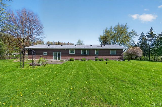 6590 Badgley Rd, Dewitt, NY 13057