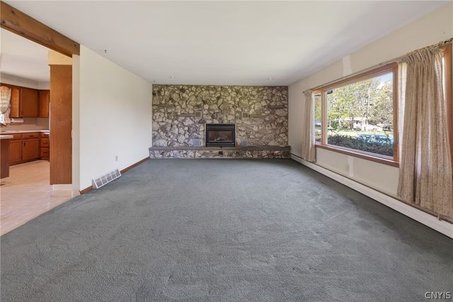6590 Badgley Rd, Dewitt, NY 13057