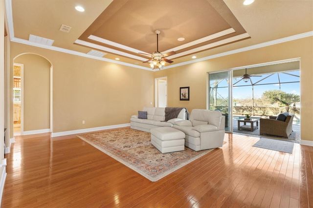 527 DOWLING CIRCLE, Lady Lake, FL 32159