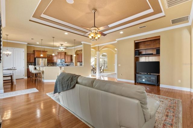 527 DOWLING CIRCLE, Lady Lake, FL 32159