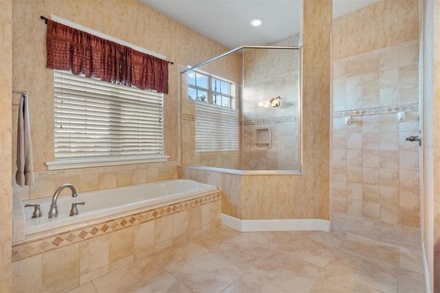 527 DOWLING CIRCLE, Lady Lake, FL 32159