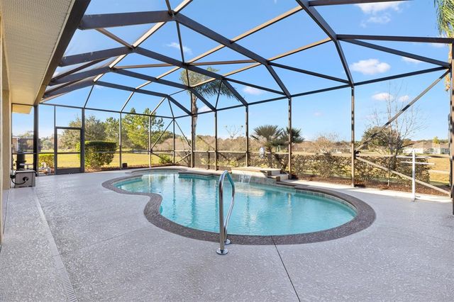 527 DOWLING CIRCLE, Lady Lake, FL 32159