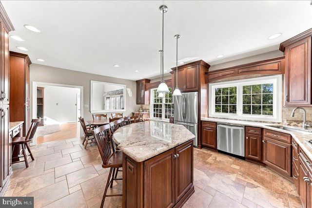 113 SUMMIT DR, Phoenixville, PA 19460