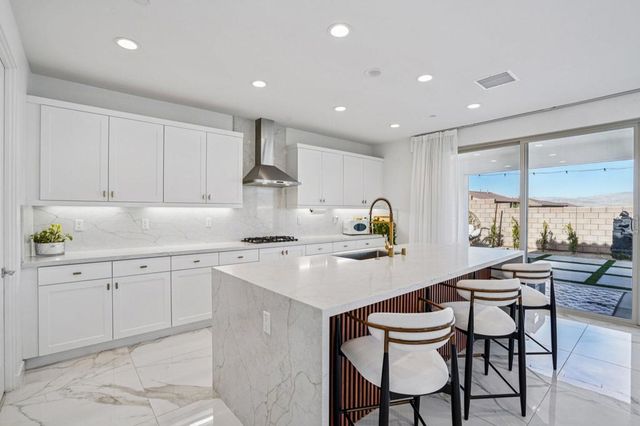 74404 Nichols Drive, Palm Desert, CA 92211