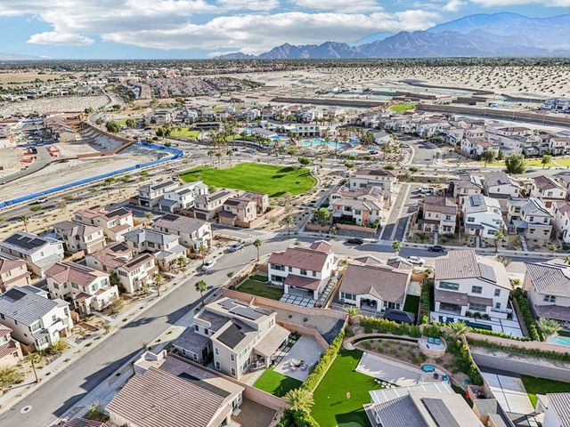 74404 Nichols Drive, Palm Desert, CA 92211