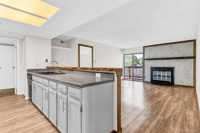 9666 Brentwood Way 203, Broomfield, CO 80021