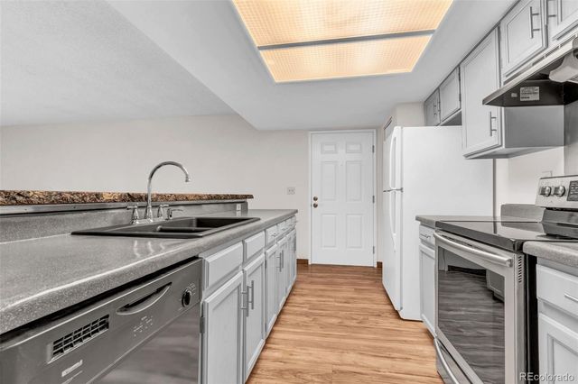 9666 Brentwood Way 203, Broomfield, CO 80021