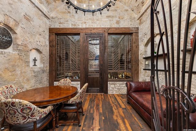 210 RIVERWOOD, Boerne, TX 78006