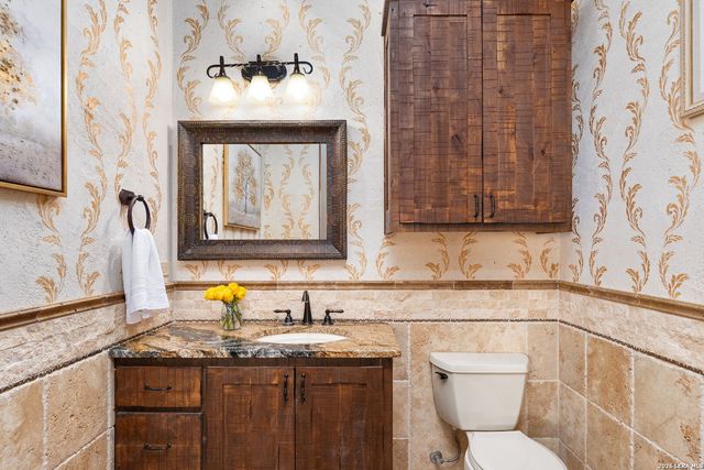 210 RIVERWOOD, Boerne, TX 78006