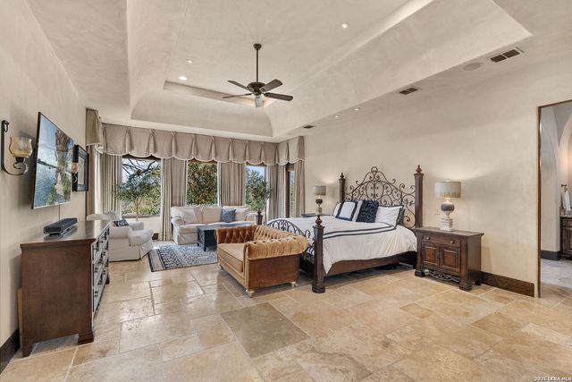 210 RIVERWOOD, Boerne, TX 78006