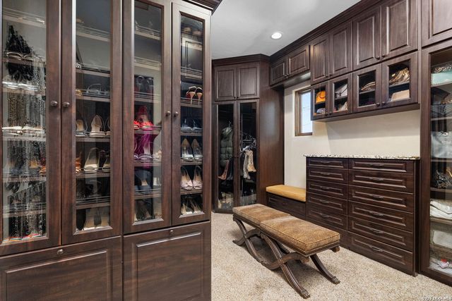 210 RIVERWOOD, Boerne, TX 78006