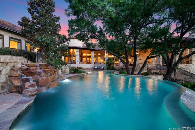 210 RIVERWOOD, Boerne, TX 78006