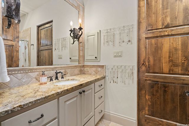 210 RIVERWOOD, Boerne, TX 78006