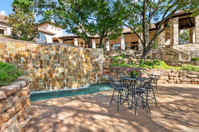 210 RIVERWOOD, Boerne, TX 78006