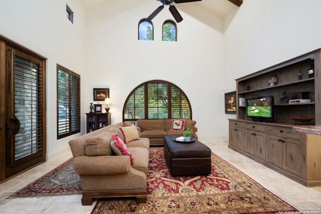 210 RIVERWOOD, Boerne, TX 78006