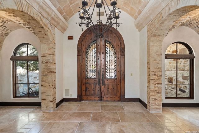 210 RIVERWOOD, Boerne, TX 78006