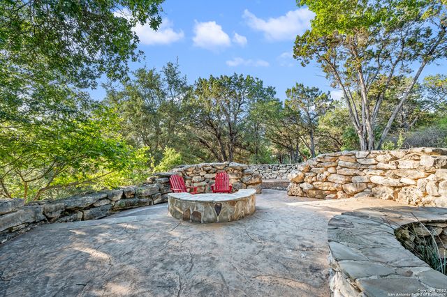 210 RIVERWOOD, Boerne, TX 78006
