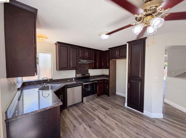 5150 Brookfield Ct, Antioch, CA 94531
