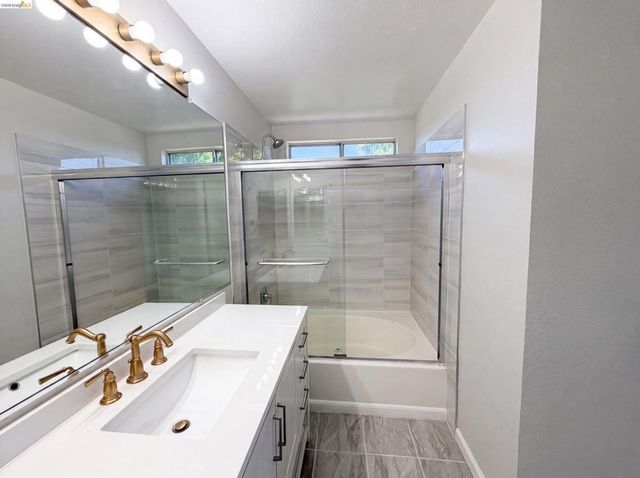 5150 Brookfield Ct, Antioch, CA 94531