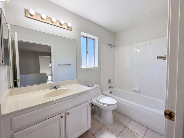 5150 Brookfield Ct, Antioch, CA 94531