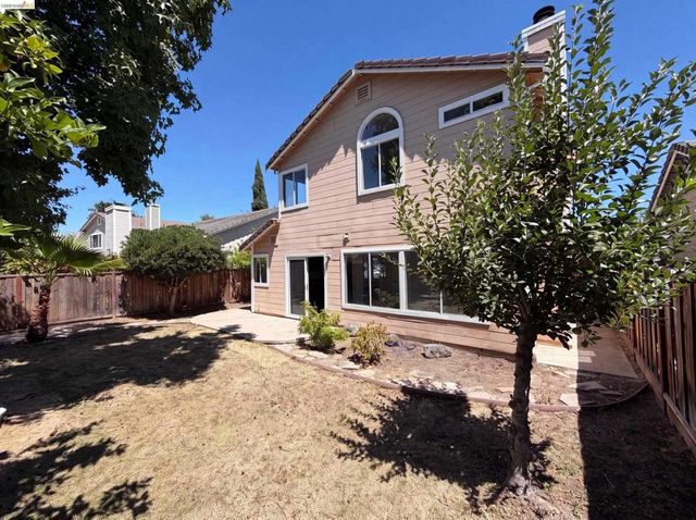 5150 Brookfield Ct, Antioch, CA 94531
