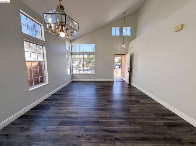 5150 Brookfield Ct, Antioch, CA 94531