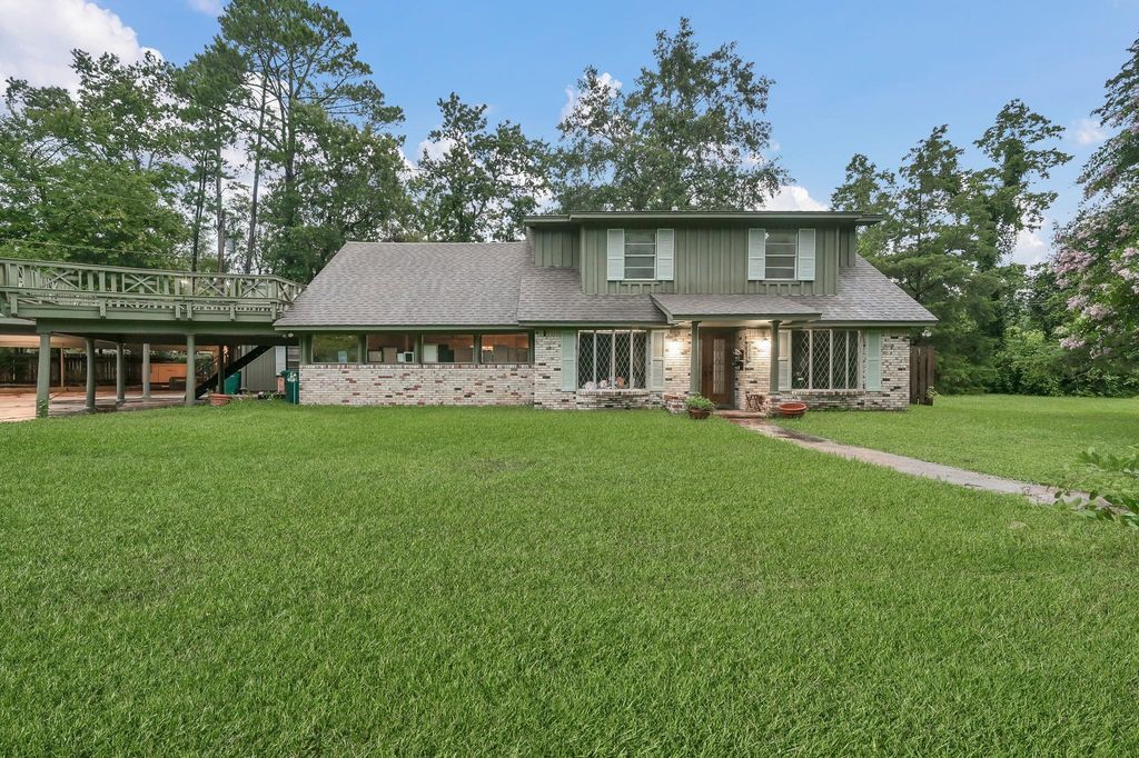 2019 N Thompson Street, Conroe, TX 77301