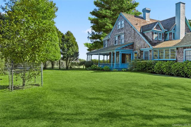 15 Little Cobb Road, Water Mill, NY 11976