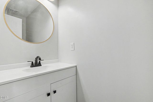 1227 Seaton Road 44, Durham, NC 27713