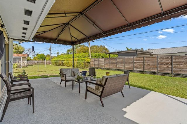 6311 SW 93rd Ct, Miami, FL 33173