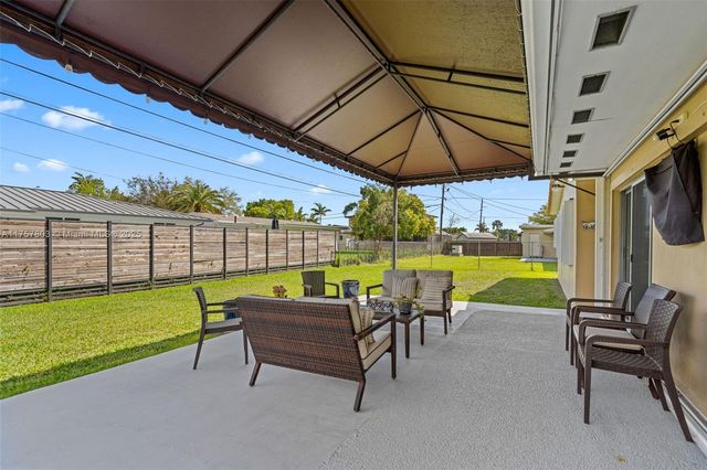 6311 SW 93rd Ct, Miami, FL 33173