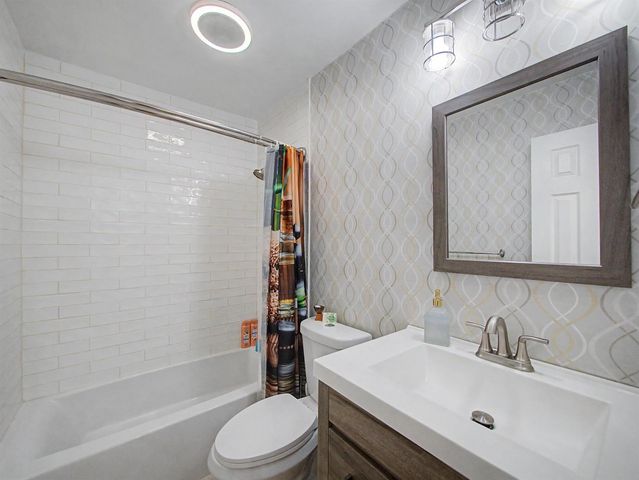 4868 Canal Drive, Lake Worth, FL 33461