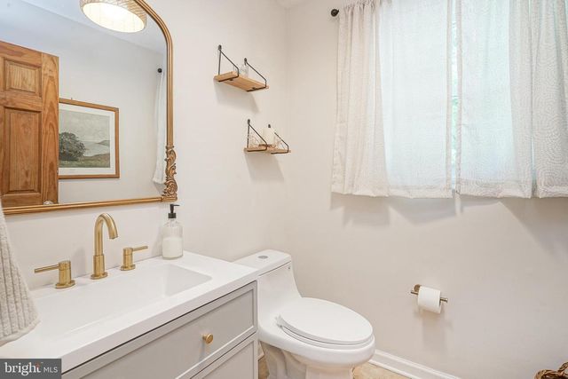 131 TUCKERTON RD, Shamong, NJ 08088