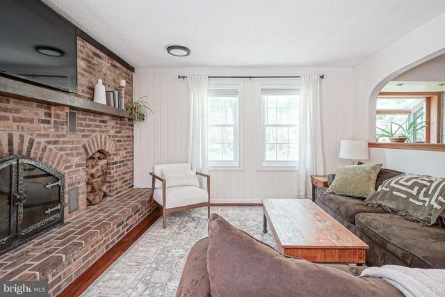 131 TUCKERTON RD, Shamong, NJ 08088