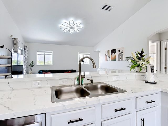 336 HILLCREST DRIVE, Davenport, FL 33897