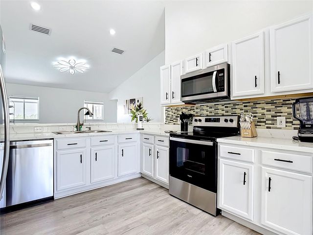 336 HILLCREST DRIVE, Davenport, FL 33897