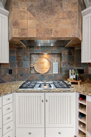 601 N Pines Trail, Parker, CO 80138