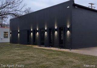 2873 Daley Drive, Troy, MI 48083