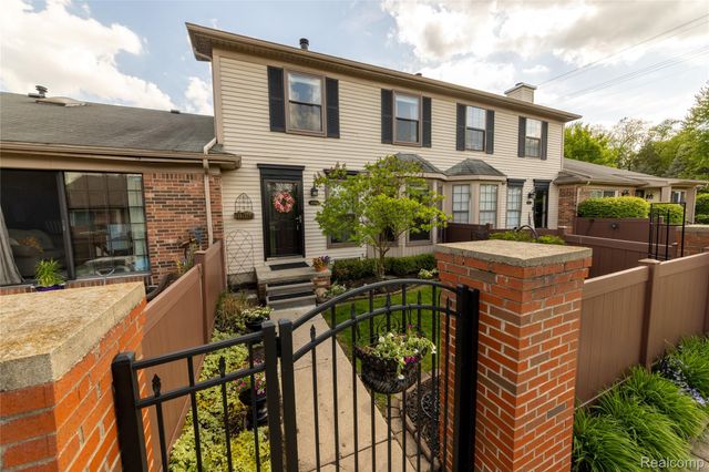 41390 Southwind Drive, Canton Charter Township, MI 48188