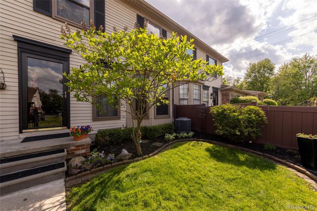 41390 Southwind Drive, Canton Charter Township, MI 48188