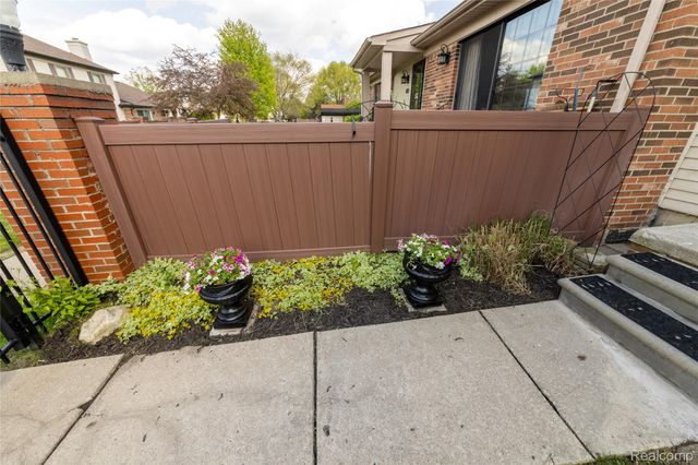 41390 Southwind Drive, Canton Charter Township, MI 48188