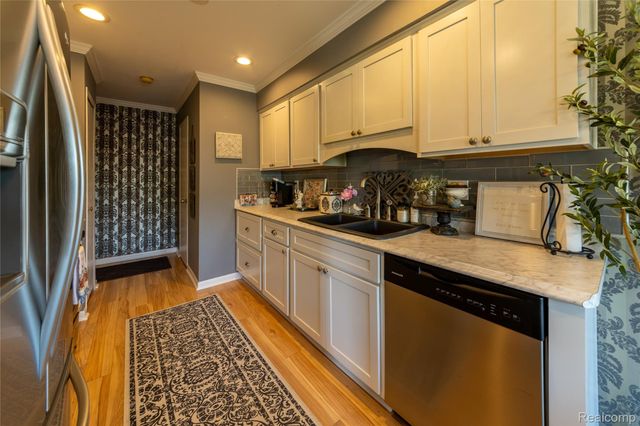 41390 Southwind Drive, Canton Charter Township, MI 48188