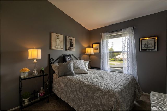 41390 Southwind Drive, Canton Charter Township, MI 48188