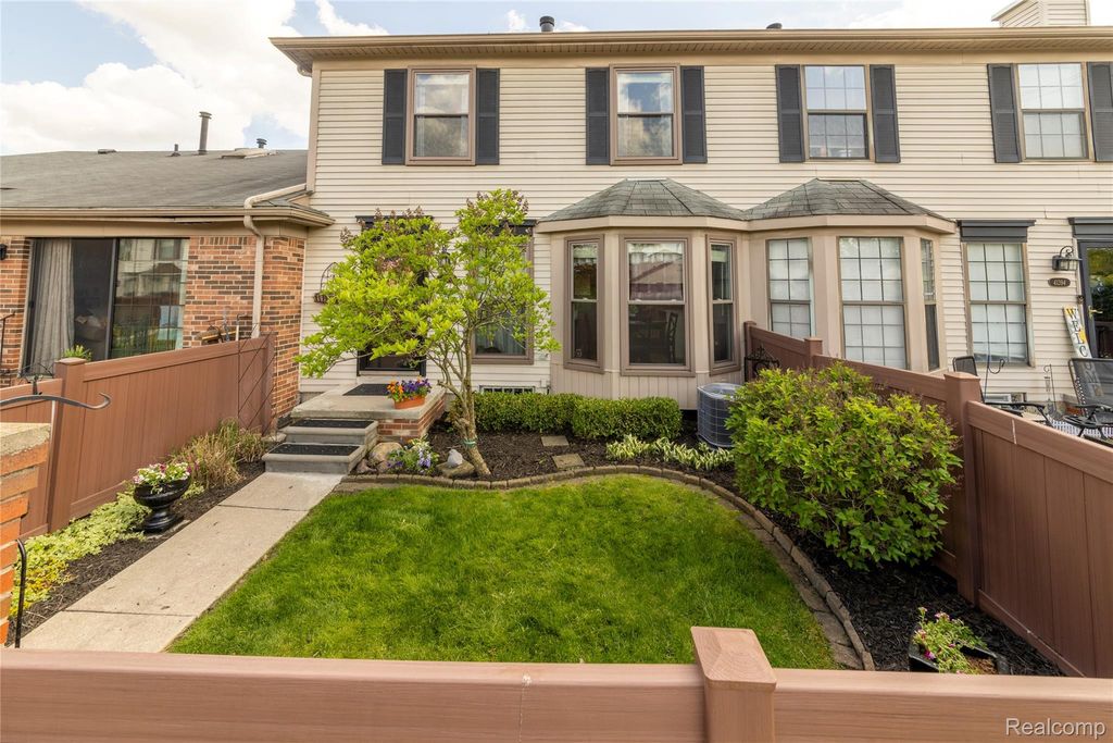 41390 Southwind Drive, Canton Charter Township, MI 48188