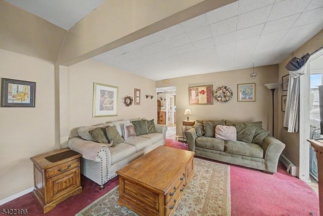 10 Reaville Ct, Parsippany-troy Hills Twp., NJ 07054