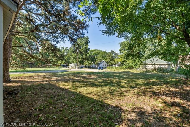 1401 N 36th Street, Fort Smith, AR 72904