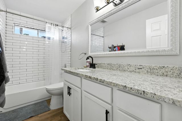 1002 Kingston Drive, Lewisville, TX 75067