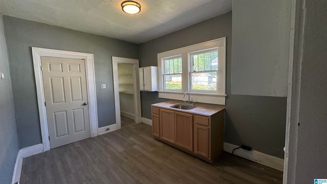 1136 14TH PLACE SW, Birmingham, AL 35211