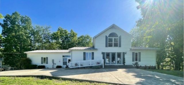 460 Mate Allen Rd, Gainesboro, TN 38562