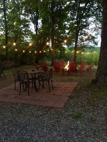 460 Mate Allen Rd, Gainesboro, TN 38562